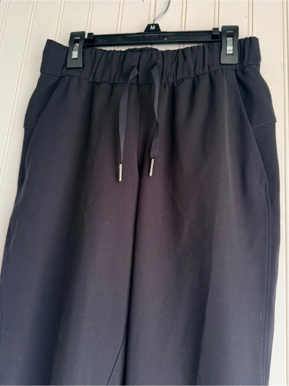 Lululemon Size 2 Black On the Fly Jogger Woven Pants